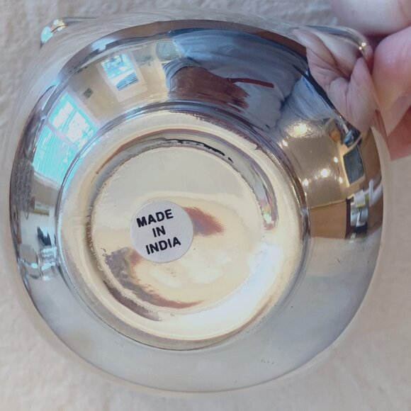 Beautiful Modern Silver Plated Square Shaped Nut/Snack/Candy Multi Use Bowl - Picture 3 of 3